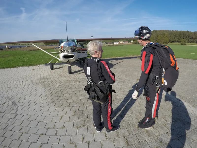 Skok s padalom v tandemu