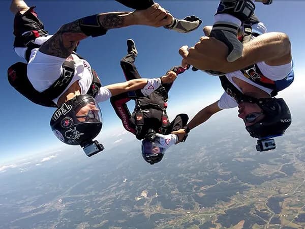 Skok s padalom - zabava