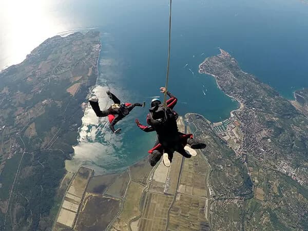 Skok s padalom nad Portorožem
