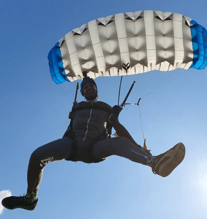 Skok s padalom - pristanek - Jure Cotič