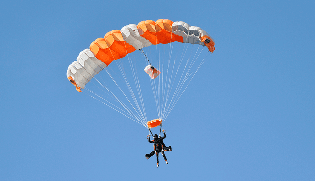 skok s padalom v tandemu